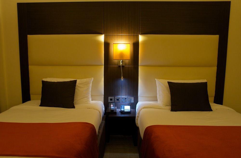 Four Points By Sheraton Nairobi Hurlingham Extérieur photo