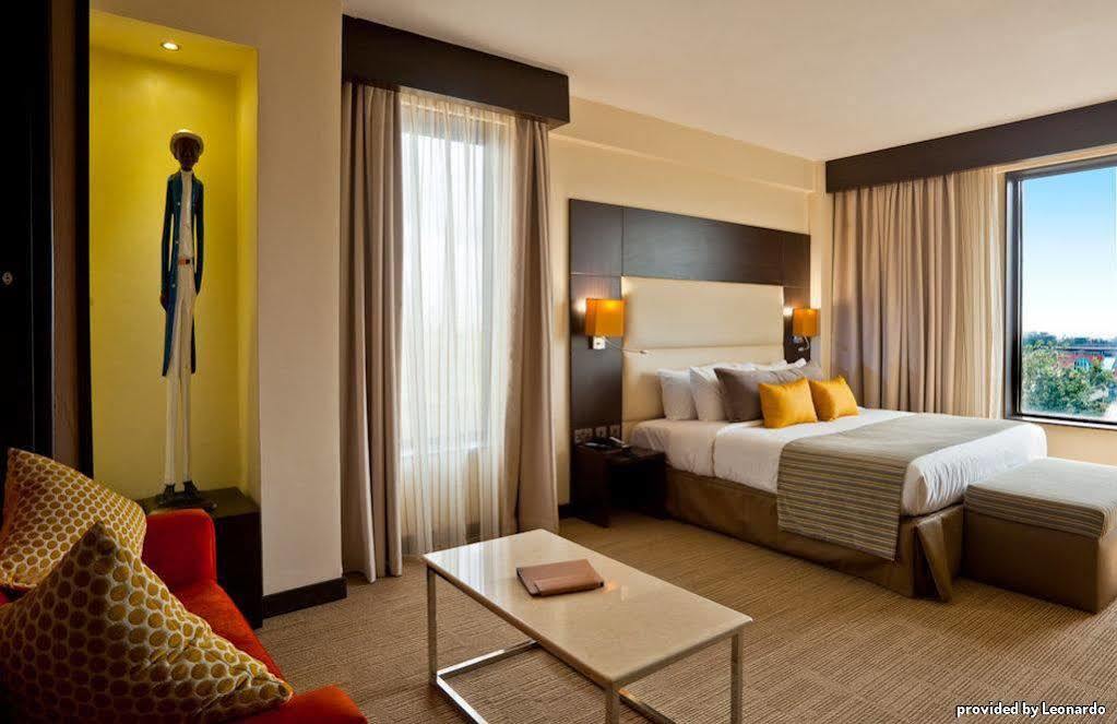 Four Points By Sheraton Nairobi Hurlingham Extérieur photo
