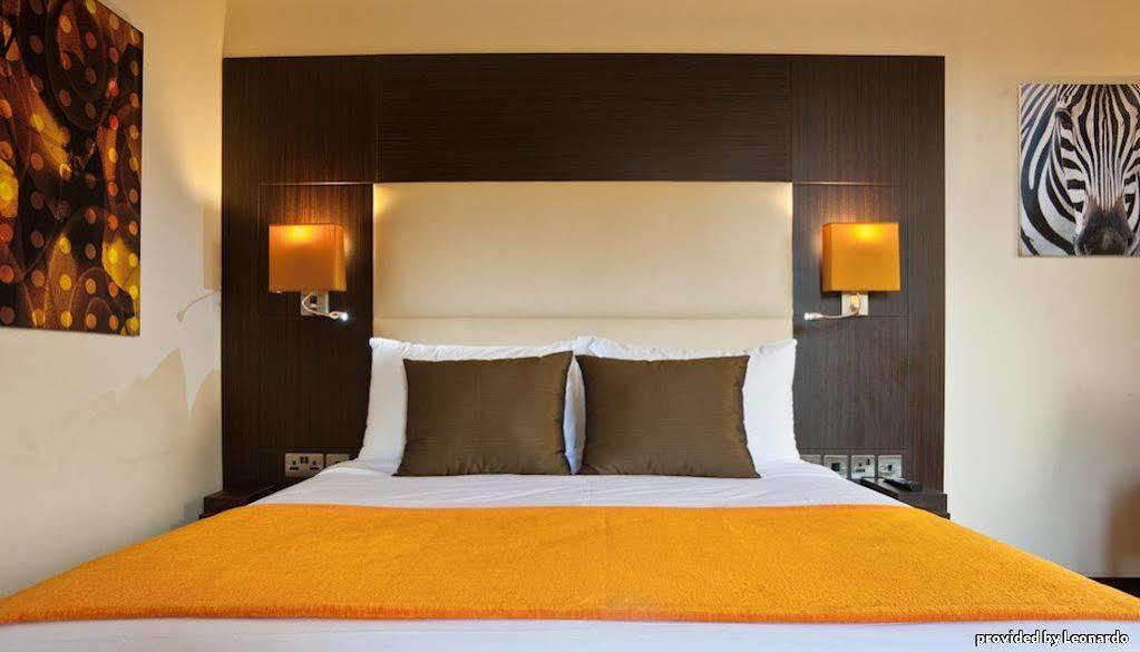 Four Points By Sheraton Nairobi Hurlingham Extérieur photo