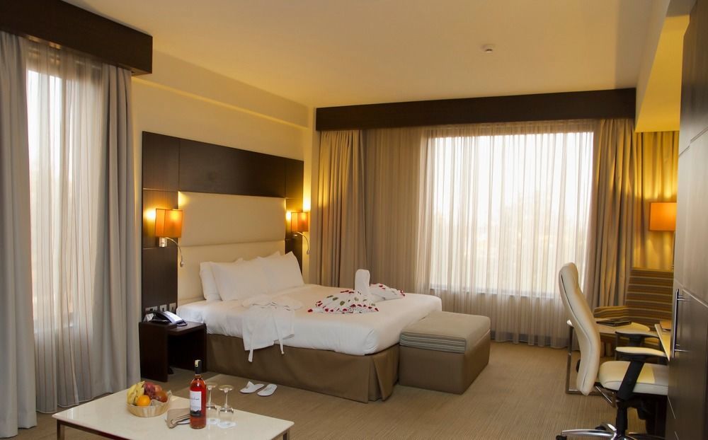 Four Points By Sheraton Nairobi Hurlingham Extérieur photo